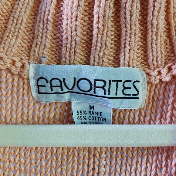 Vintage 70s Peach/Pink Sweater Vest - Picture 2 of 2